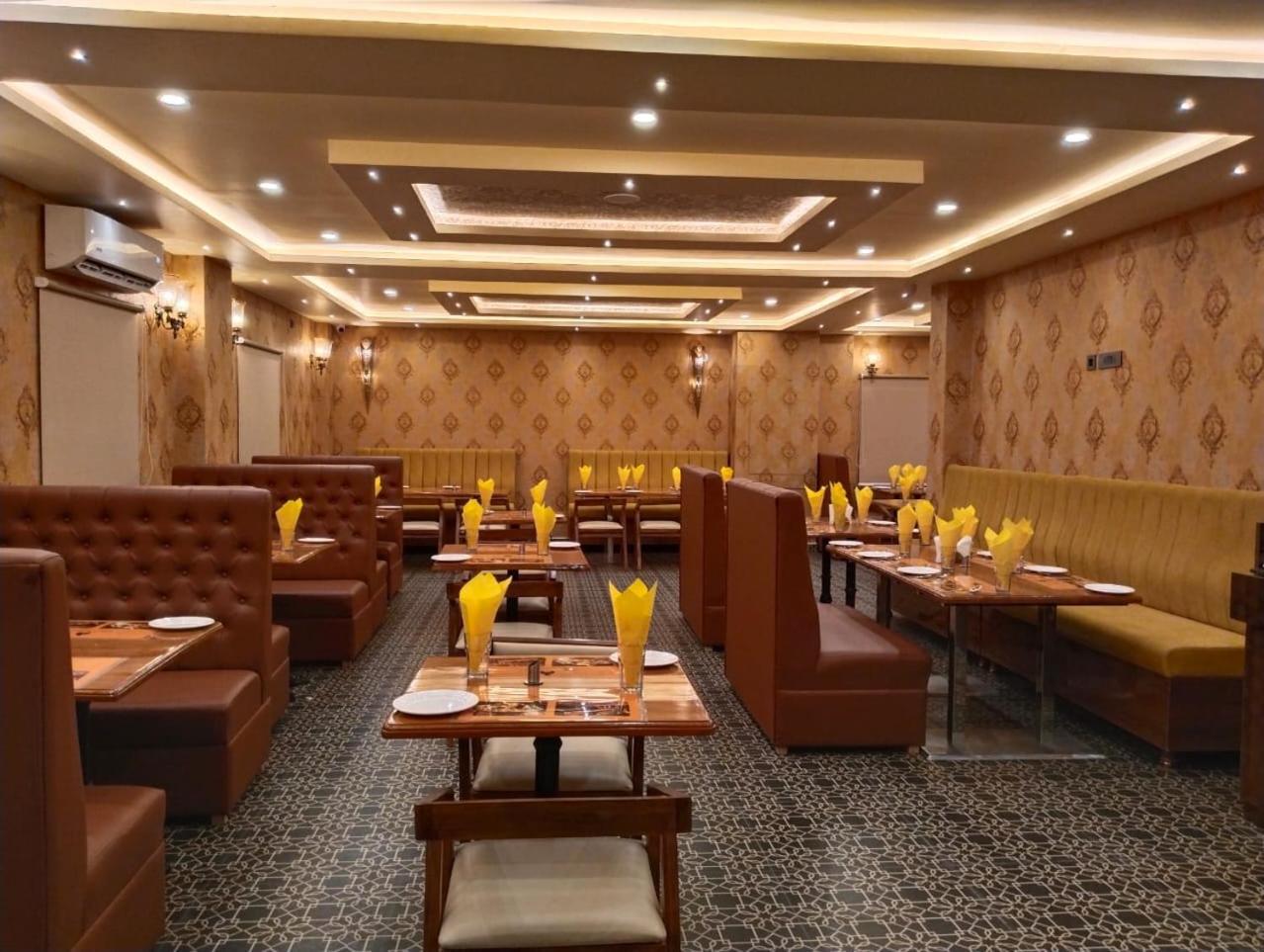 Hotel Windsor Plaza Haydarabad Dış mekan fotoğraf